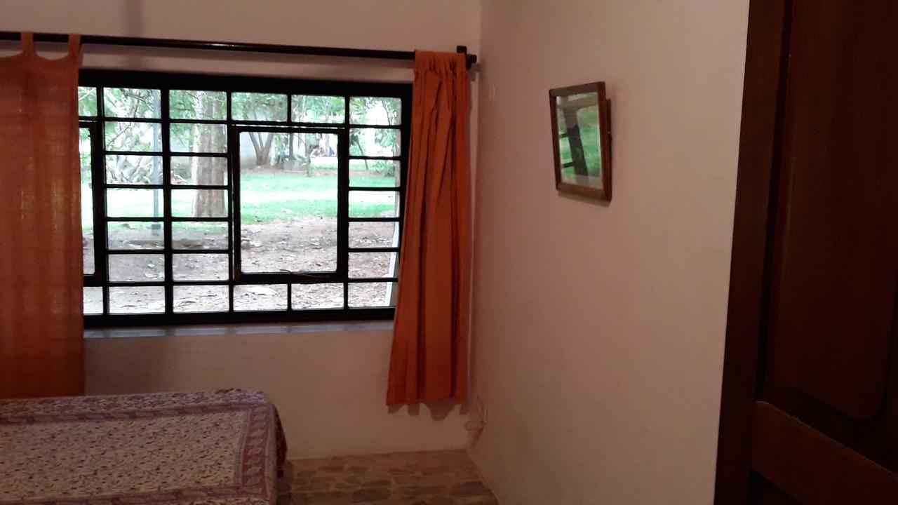 Isai Ambalam Guest House ポンディシェリ エクステリア 写真