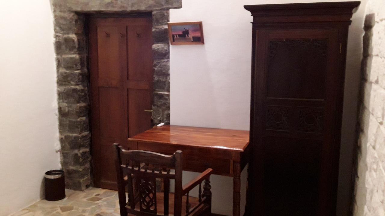 Isai Ambalam Guest House ポンディシェリ エクステリア 写真