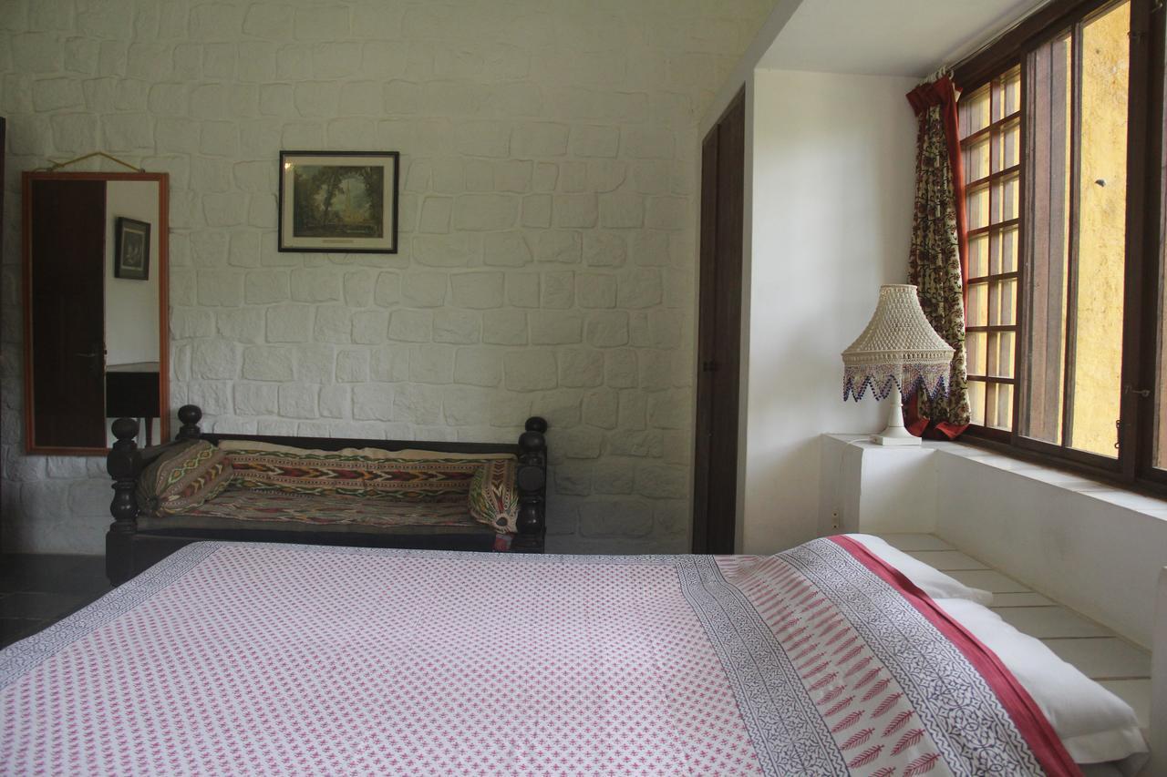 Isai Ambalam Guest House ポンディシェリ エクステリア 写真