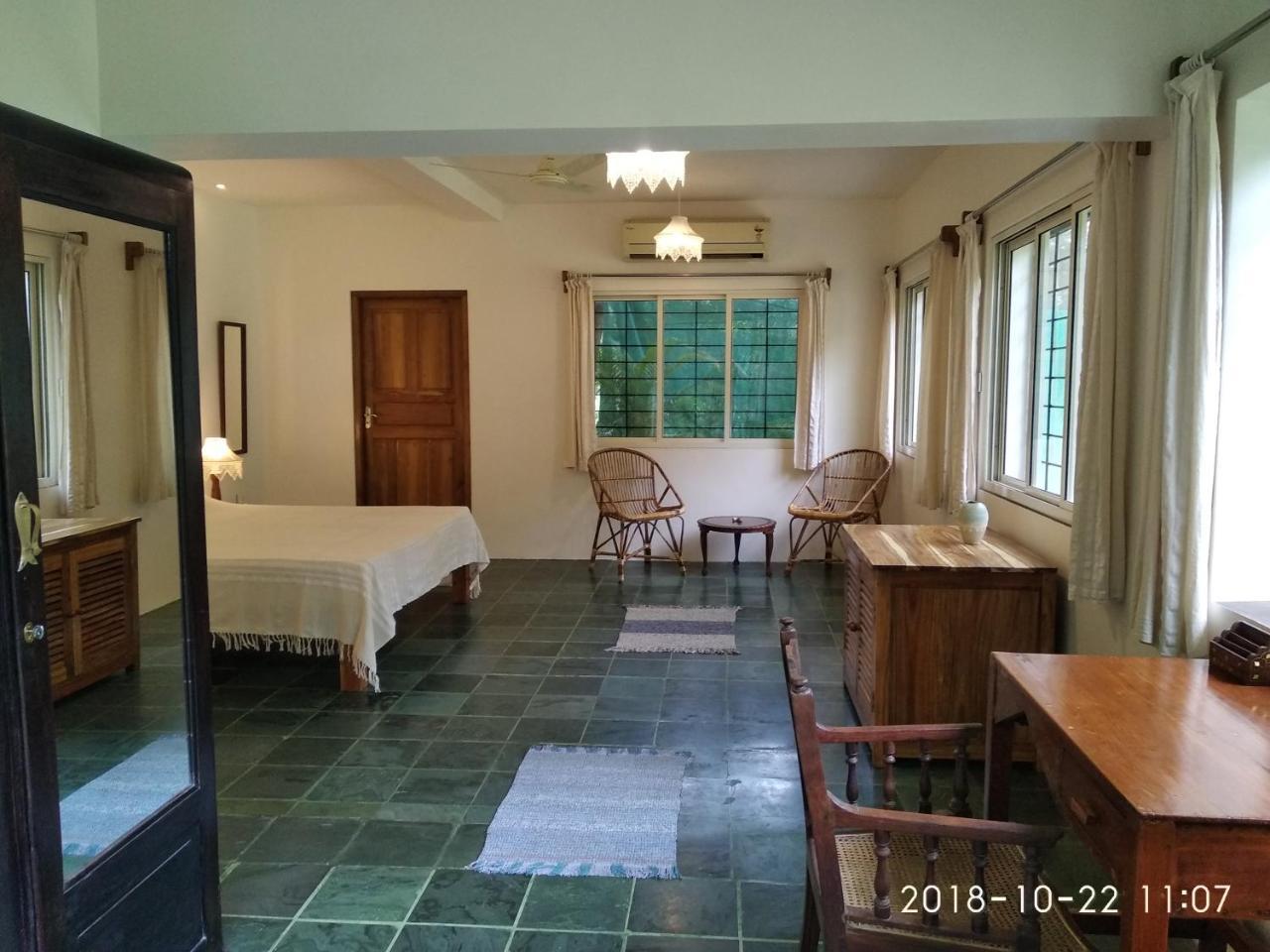 Isai Ambalam Guest House ポンディシェリ エクステリア 写真