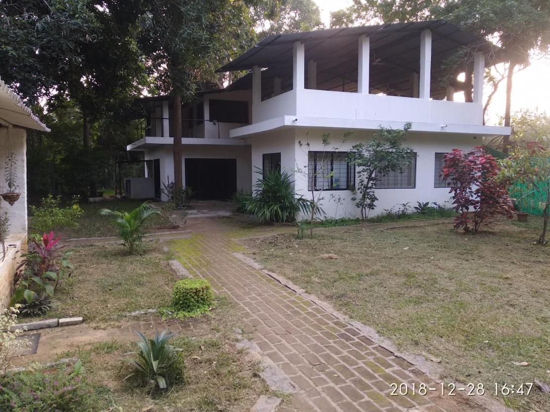 Isai Ambalam Guest House ポンディシェリ エクステリア 写真