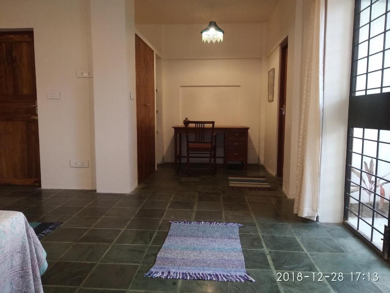 Isai Ambalam Guest House ポンディシェリ エクステリア 写真