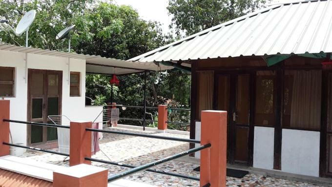 Isai Ambalam Guest House ポンディシェリ エクステリア 写真